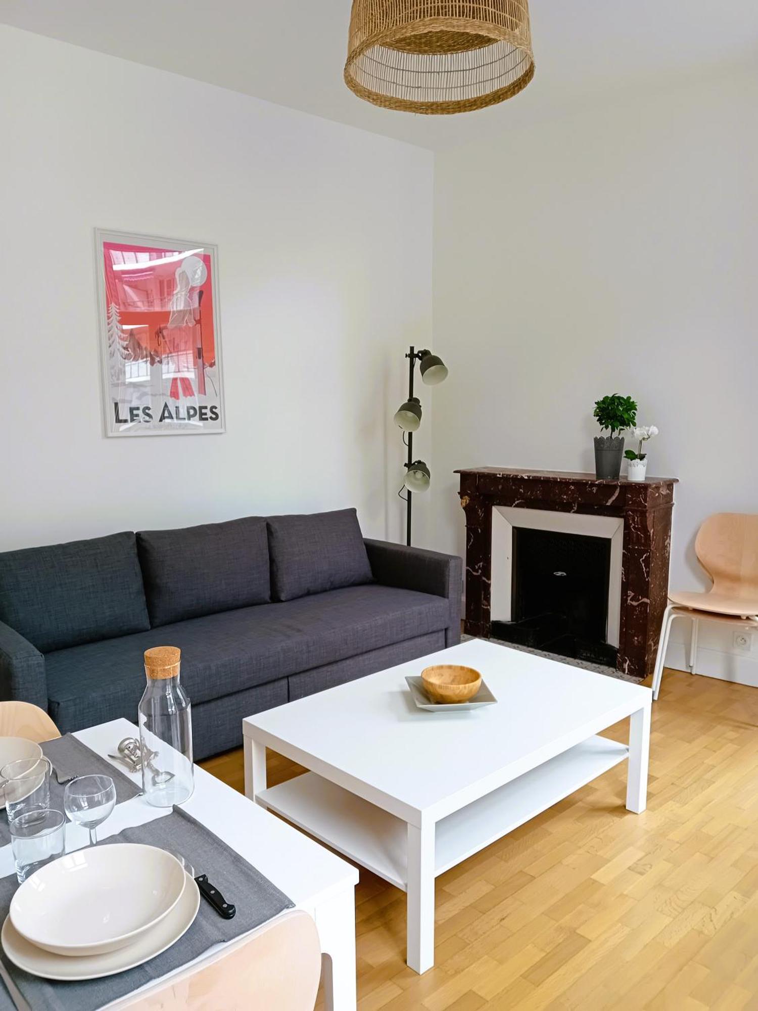 102 - Appart Renove Avec Grand Salon Et 1 Chambre - Tram Et Clinique Mutualiste A 1 Min Grenoble Dış mekan fotoğraf