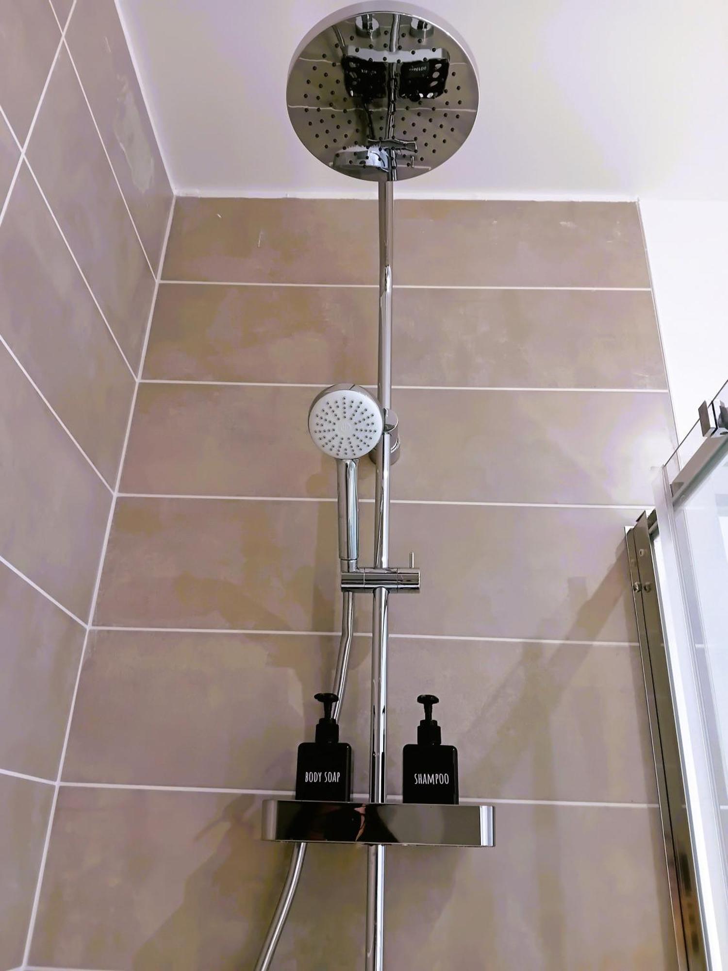 102 - Appart Renove Avec Grand Salon Et 1 Chambre - Tram Et Clinique Mutualiste A 1 Min Grenoble Dış mekan fotoğraf